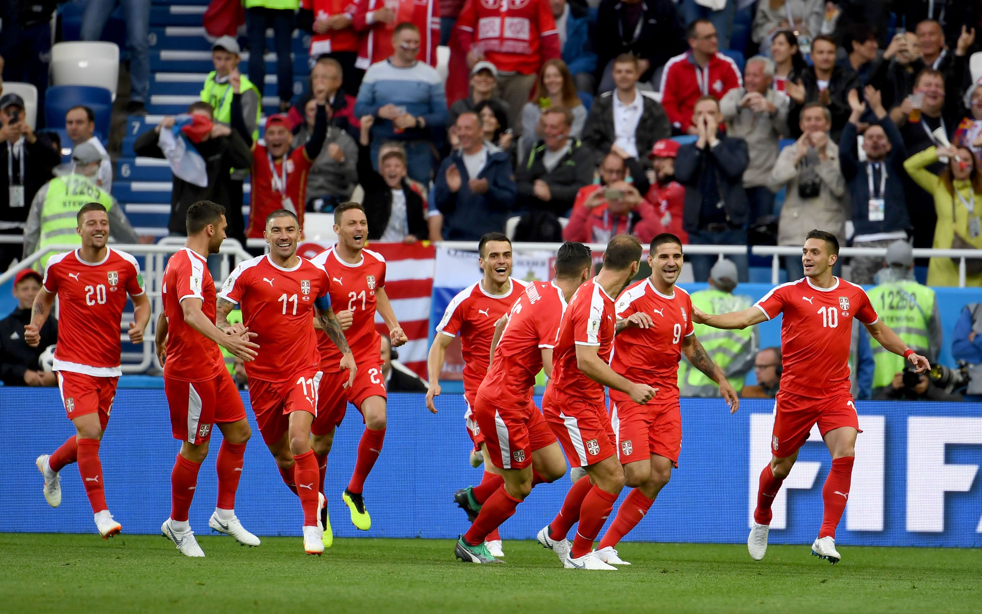 PG电子官网-精彩进球集锦，球场上风生水起的简单介绍