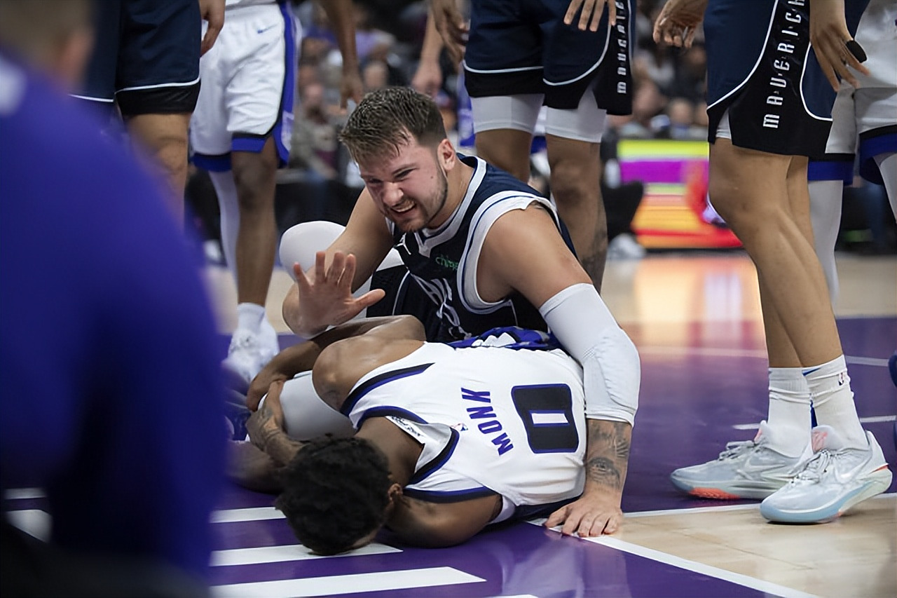 PG电子官方-包含灰熊轻取辽宁队，东契奇点燃赛场的词条